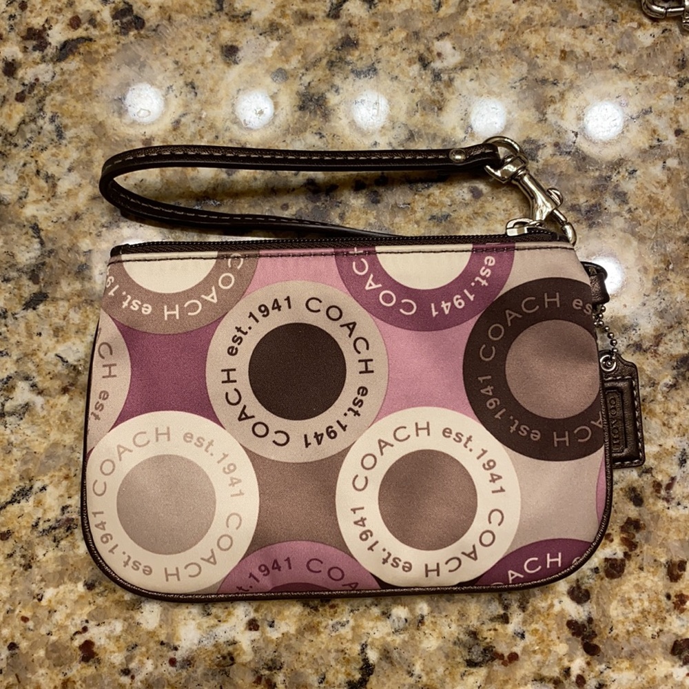 Authentic Coach wristlet - Picture 2 of 3